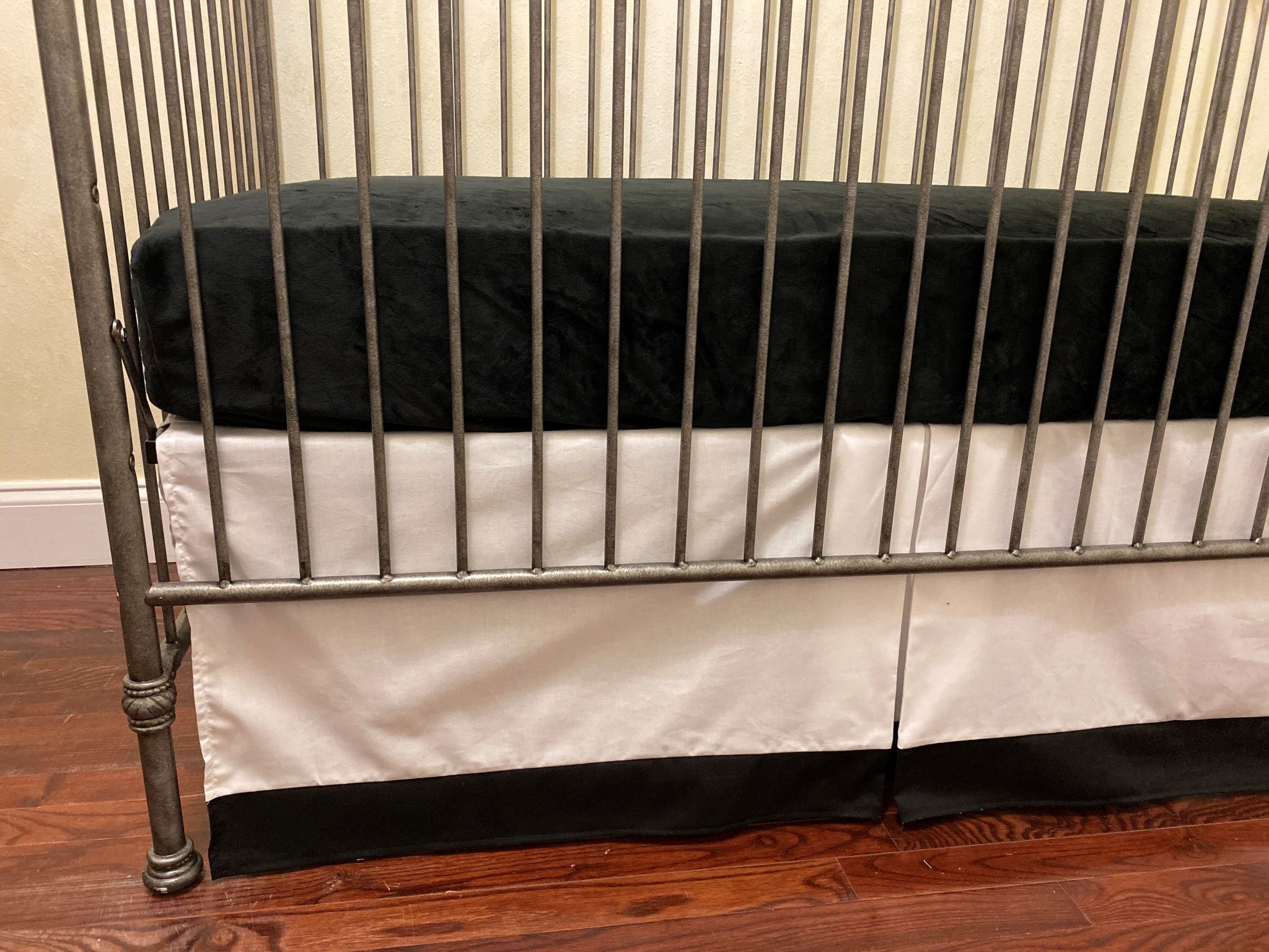 Black and White Gender Neutral Baby Crib Bedding, Baby Boy, Baby Girl Nursery Bedding