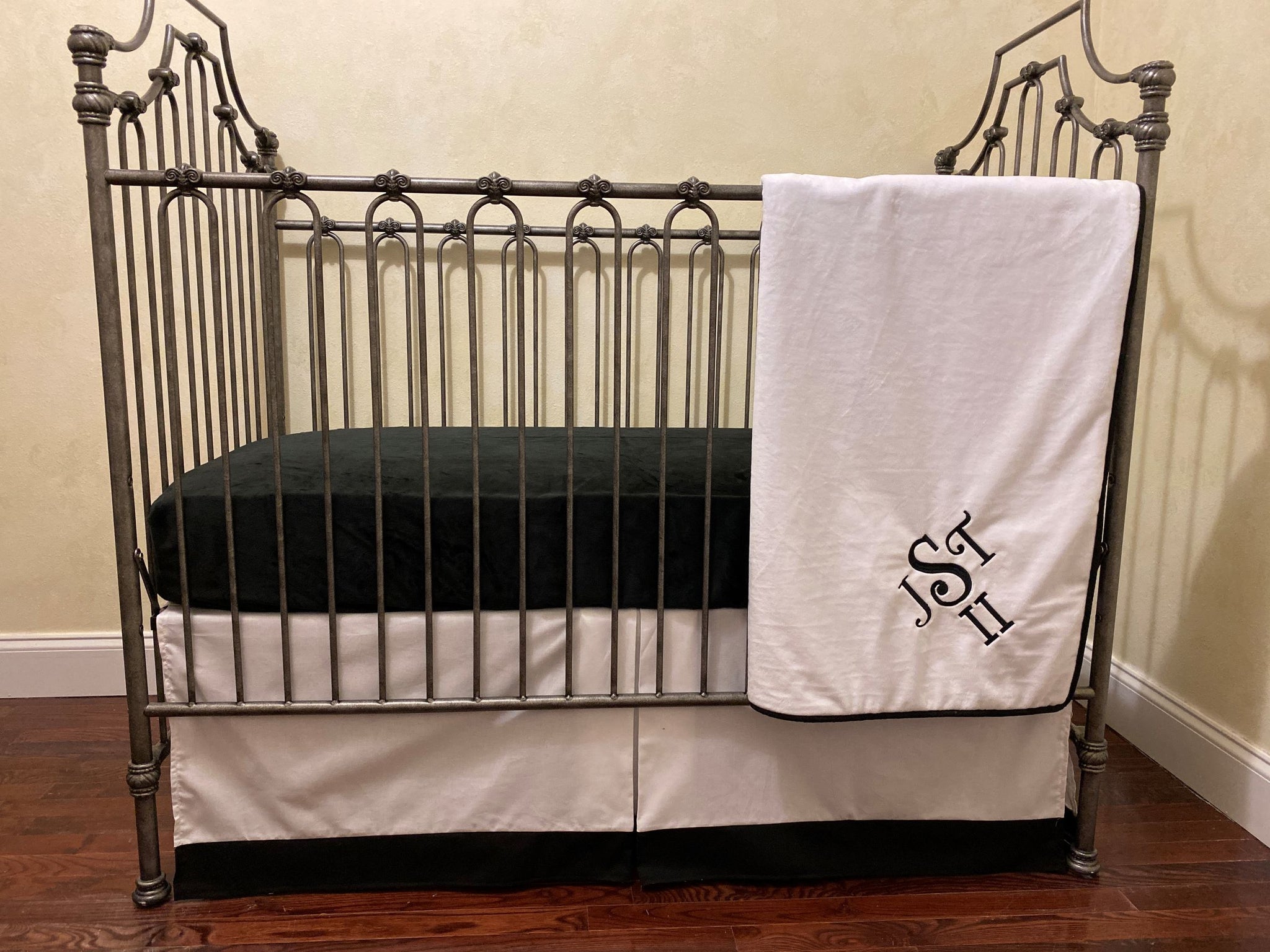 Black and White Gender Neutral Baby Crib Bedding, Baby Boy, Baby Girl Nursery Bedding