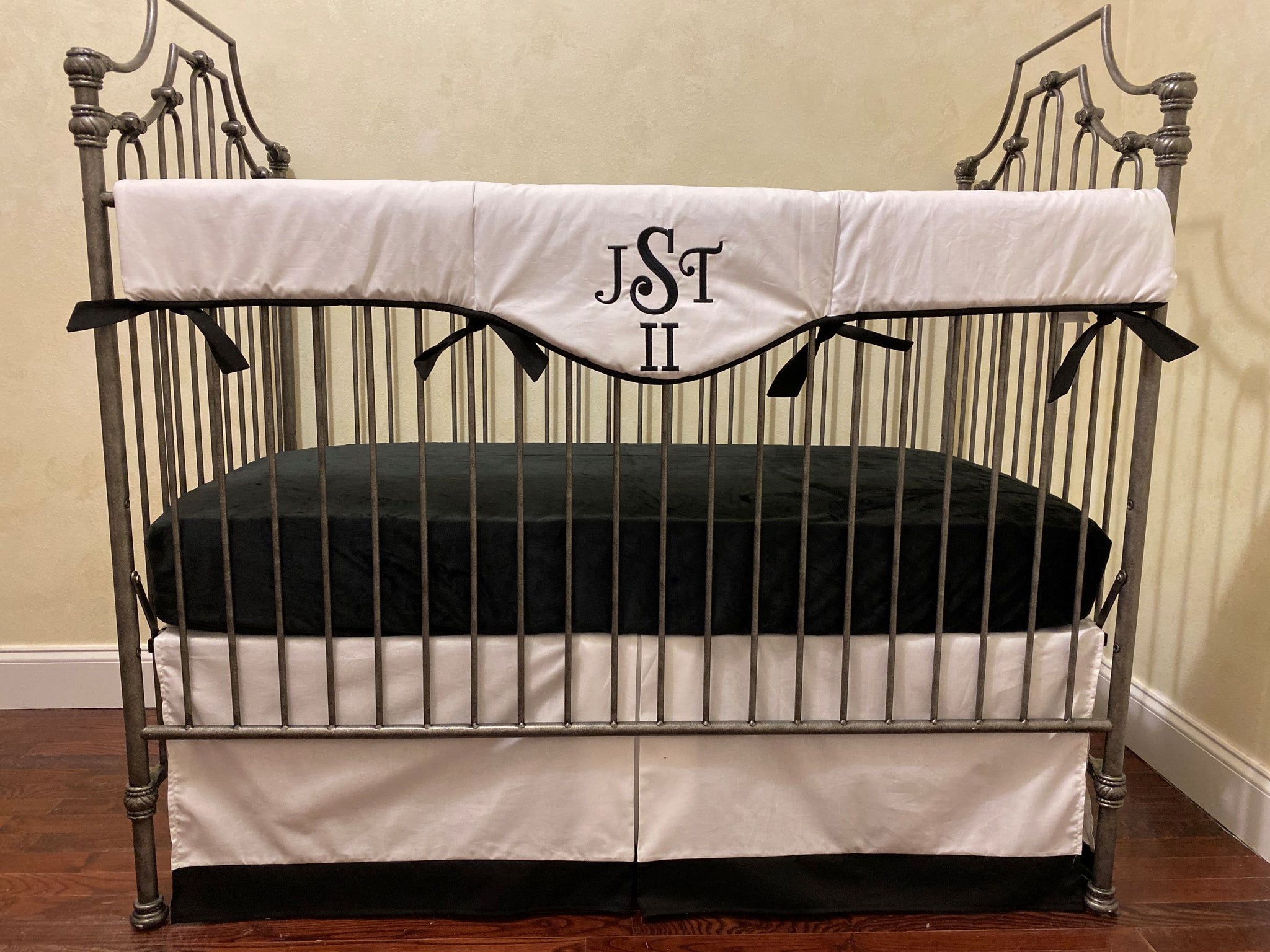 Black and White Gender Neutral Baby Crib Bedding, Baby Boy, Baby Girl Nursery Bedding