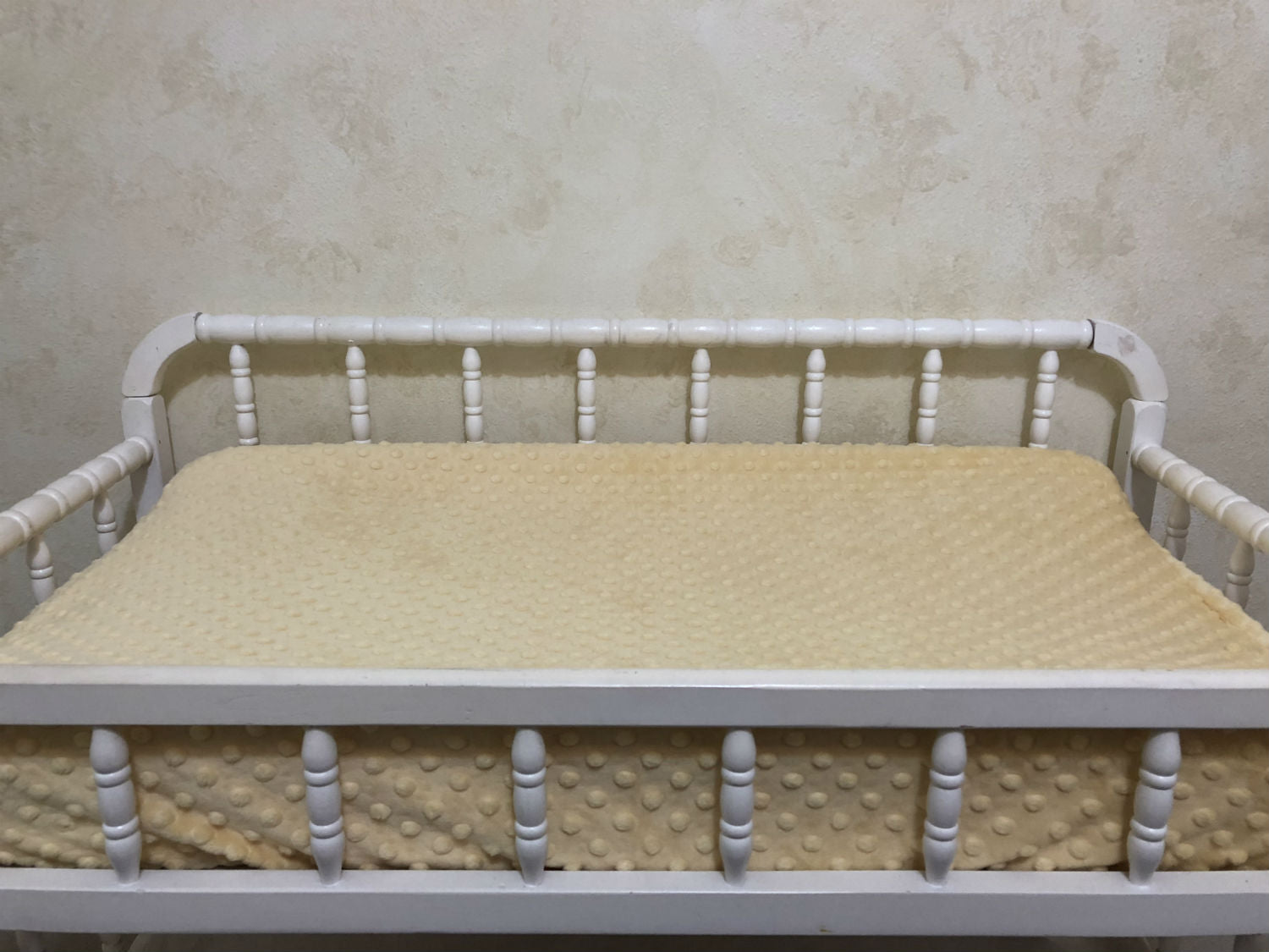 Changing Pad Cover - Light Yellow Minky Dot