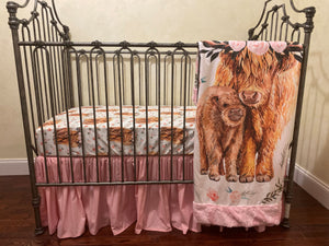 Highland Cow Crib Bedding, Baby Girl Crib Bedding, Highland Cow Bedding in White and Pink