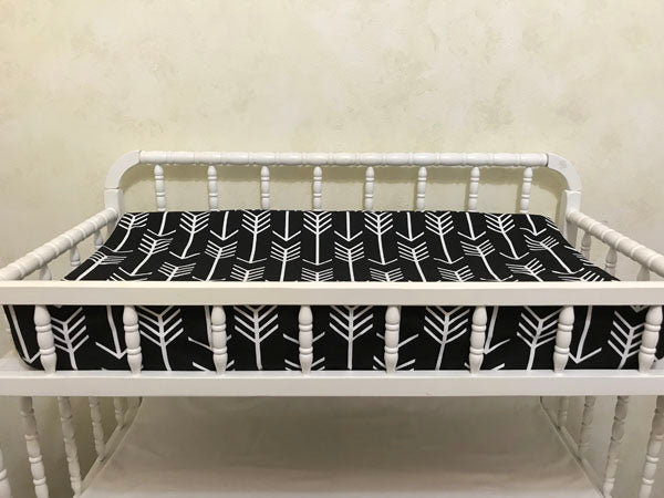 Changing Pad Cover - Black Arrows