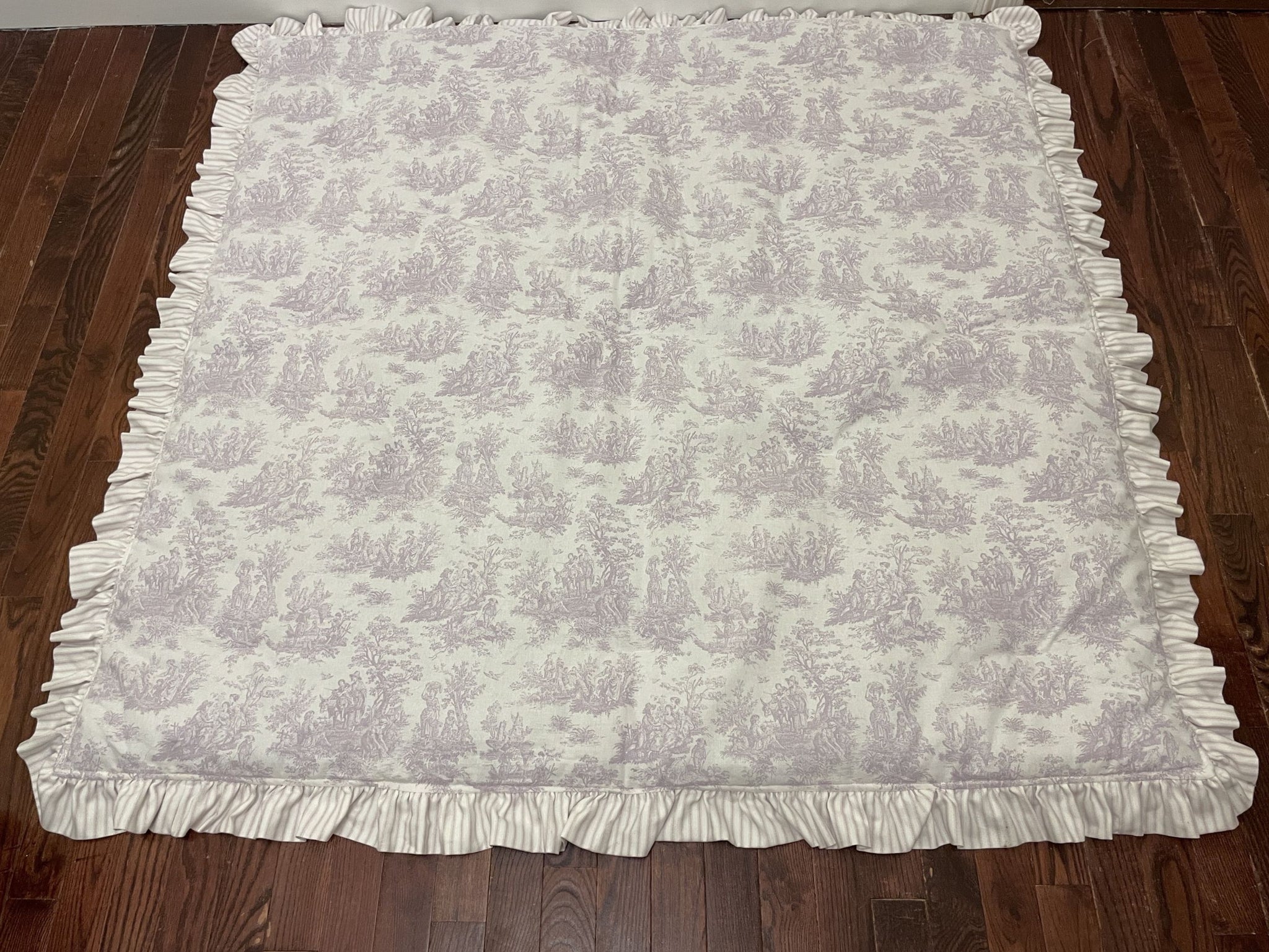 Lavender Toile Tummy Time Play Mat